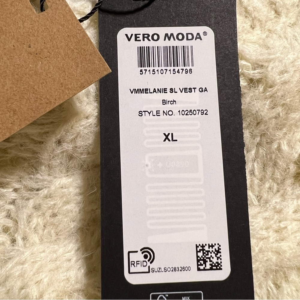 Vera Moda Sweater Vest - Picture 14 of 15